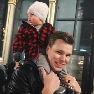 Meet your Posher, Stuart